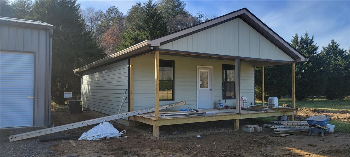 A picture of the property located at 1334 BARNARDSVILLE HWY, BARNARDSVILLE NC 28709.