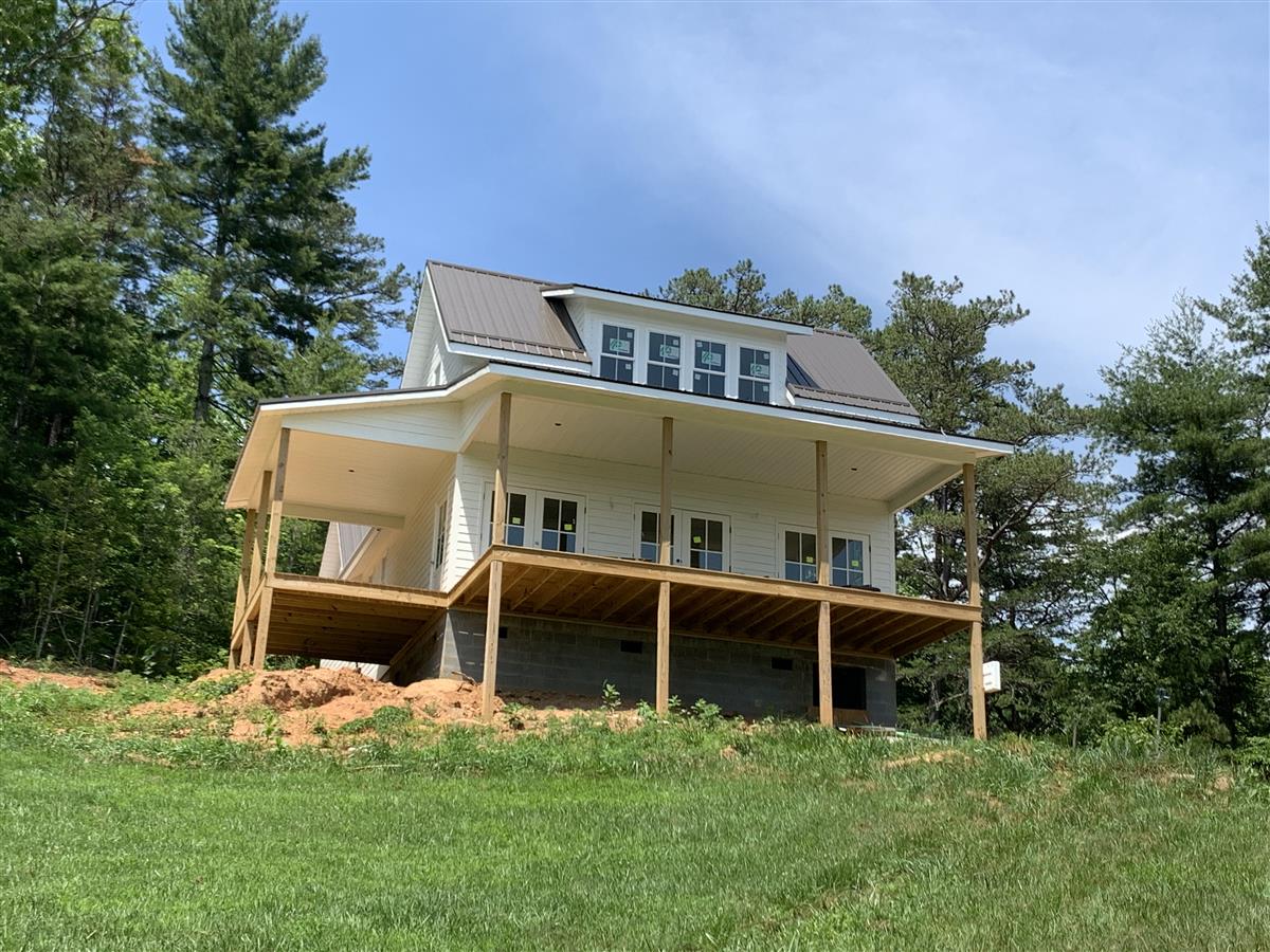 A picture of the property located at 337 DILLINGHAM CIR, ASHEVILLE NC 28805.