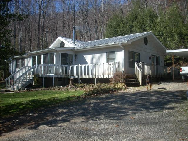 A picture of the property located at 14 WILD ORCHID LN, ASHEVILLE NC 28805.