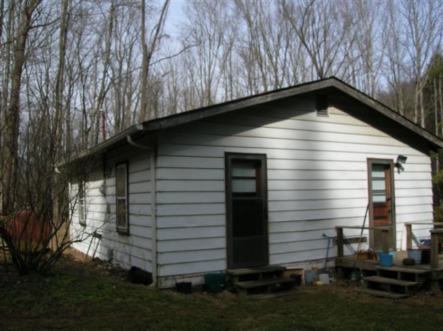 A picture of the property located at 283 BLACKBERRY INN RD, WEAVERVILLE NC 28787.
