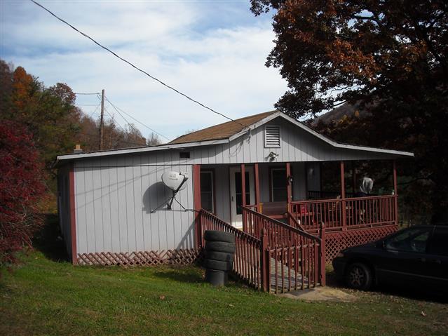 A picture of the property located at 13 ROCKY LN, BARNARDSVILLE NC 28709.