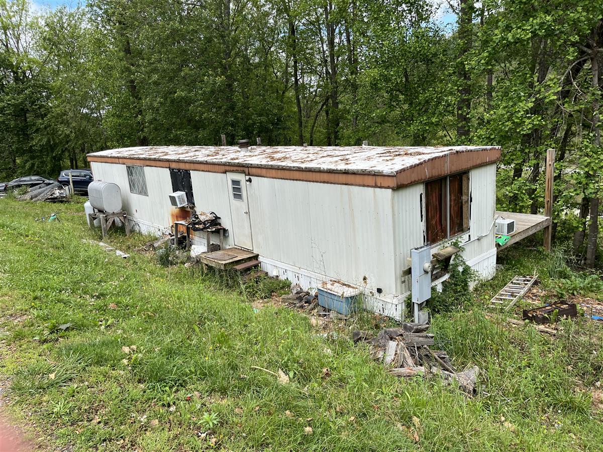 A picture of the property located at 90 CREEKSIDE LN, BARNARDSVILLE NC 28709.