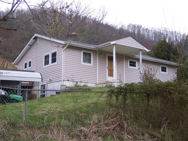 A picture of the property located at 34 BERKIE LN, SWANNANOA NC 28778.