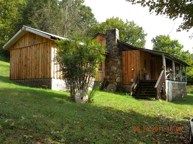 A picture of the property located at 169 TOWN BRANCH RD, BARNARDSVILLE NC 28709.